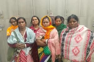 Katwa Baazar Purba Bardhaman women arrested in police raid: पूर्वी बर्दवान में 6 महिलाओं की गिरफ्तारी, पुलिस की बड़ी कार्रवाई
