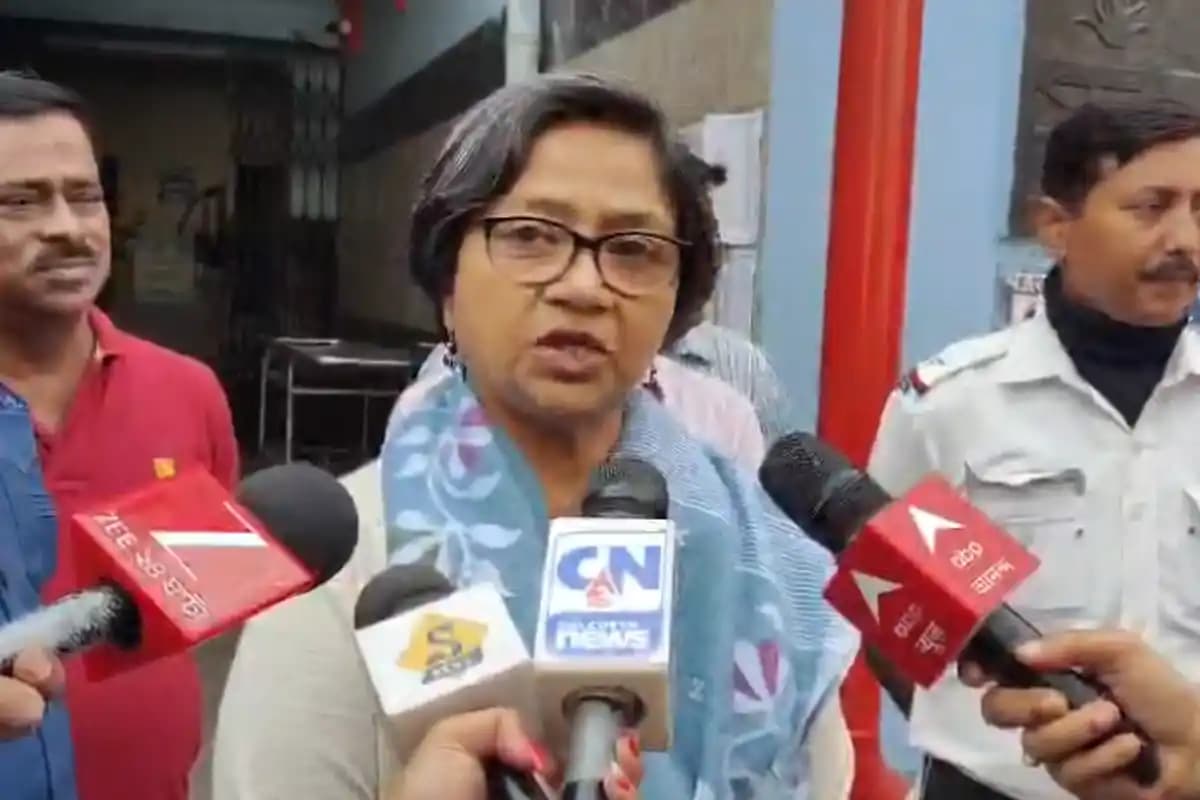 West Bengal: पश्चिम बंगाल के दक्षिण 24 परगना जिले के भाँगर में सड़क मरम्मत के दौरान केमिकल ड्रम में विस्फोट, तीन बच्चे गंभीर रूप से घायल | Photos