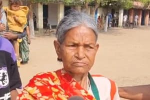 Ramgarh Municipal Election: रामगढ़ में दिव्यांग और बुजुर्ग मतदाताओं ने किया मतदान
