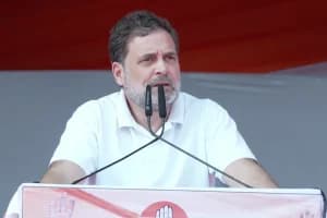 राहुल गांधी का पीएम मोदी पर हमला, बोले- ‘आज्ञाकारी नौकर की तरह अमेरिका के आदेश मान रही सरकार’
