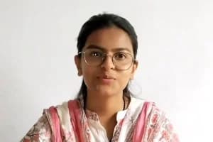 Bagdah Assembly election TMC candidate Madhuparnа Thakur campaign: बागदा विधानसभा की तृणमूल प्रत्याशी मधुपर्णा ठाकुर ने मनोहरपुर गांव में घर-घर प्रचार किया, धान फैलाया और BJP पर वोट काटने का आरोप लगाया।