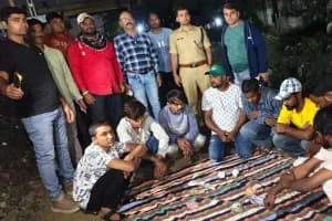 Nagpur illegal gambling raid Sadar police: सदर क्षेत्र में पुलिस की कार्रवाई, नौ लोगों पर मामला दर्ज