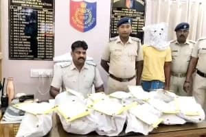 Bagda police ganja seizure North 24 Parganas: मतदान से पहले बागदा में भारी मात्रा में गांजा के साथ एक तस्कर पकड़ा गया