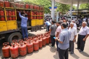 30 जून के बाद बंद हो सकता है आपका LPG कनेक्शन! जानिए क्या है सरकार का नया नियम और किस पर पड़ेगा असर