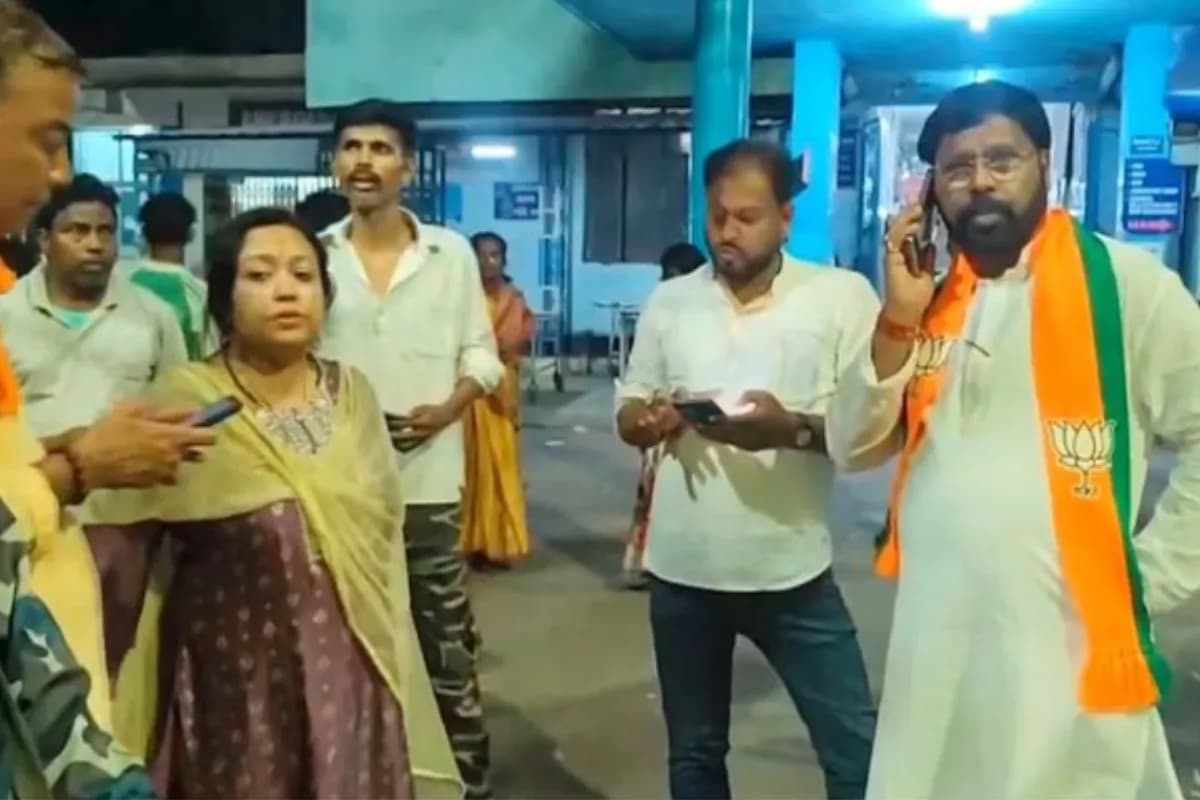 दुर्गापुर में BJP और TMC समर्थकों के बीच हिंसक झड़प, अमित शाह के रोड शो के बाद भड़की हिंसा, कई घायल