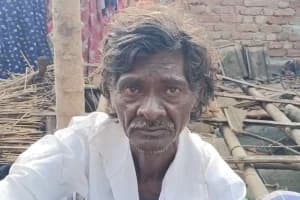Malda Labourer house fire Harishchandrapur: मालदा में भीषण आग में दिन मजदूर परिवार का घर जलकर राख, सब कुछ हुआ खत्म
