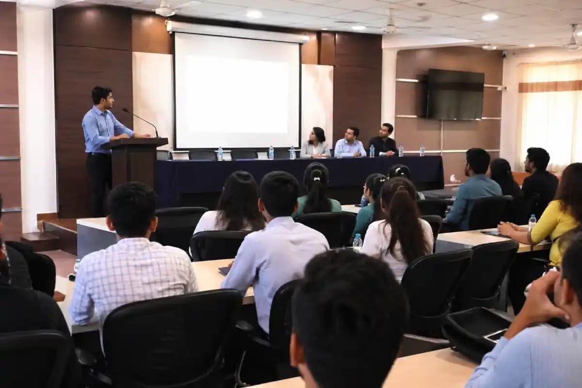 ‘गांव वहीं उद्यमी’ पहल से महाराष्ट्र में रोजगार और कौशल को मिलेगा बढ़ावा