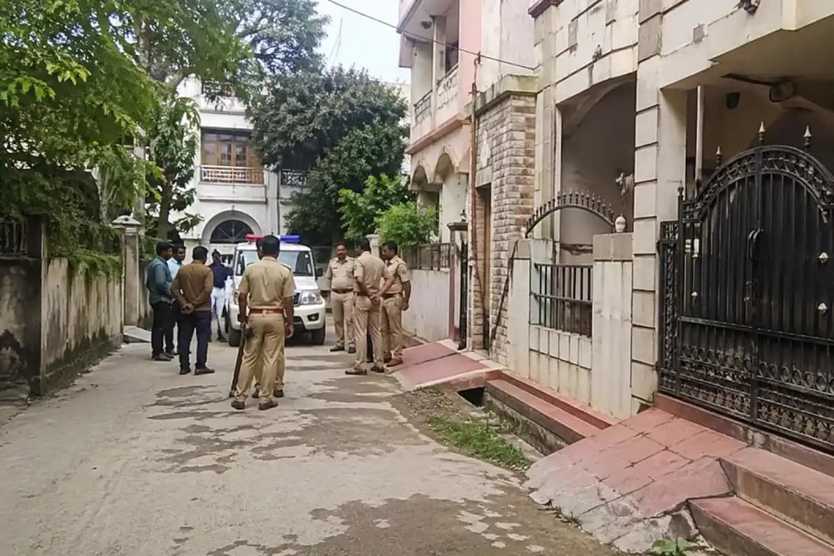 नागपुर में मां और दो बेटियों ने फांसी लगाकर दी जान, इलाके में फैला दुख