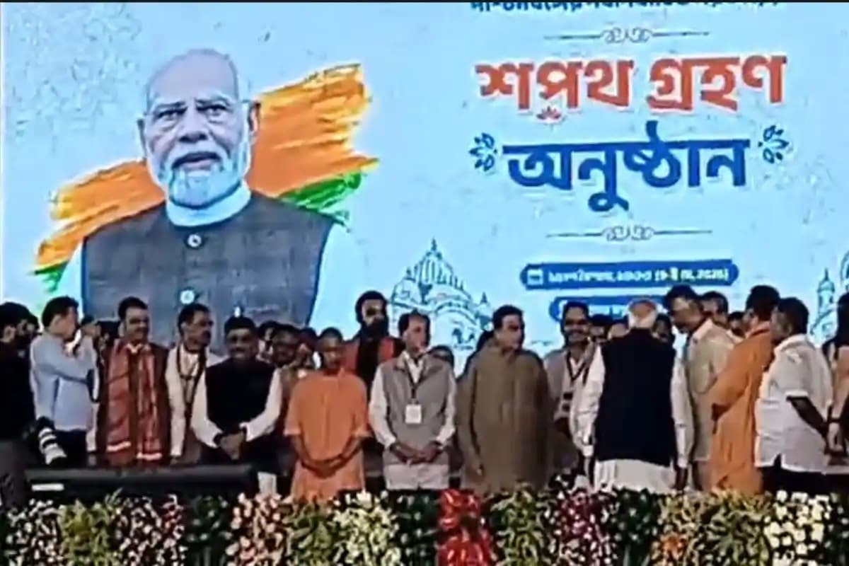 कोलकाता के ब्रिगेड मैदान में शपथ समारोह, दिखी भगवा लहर