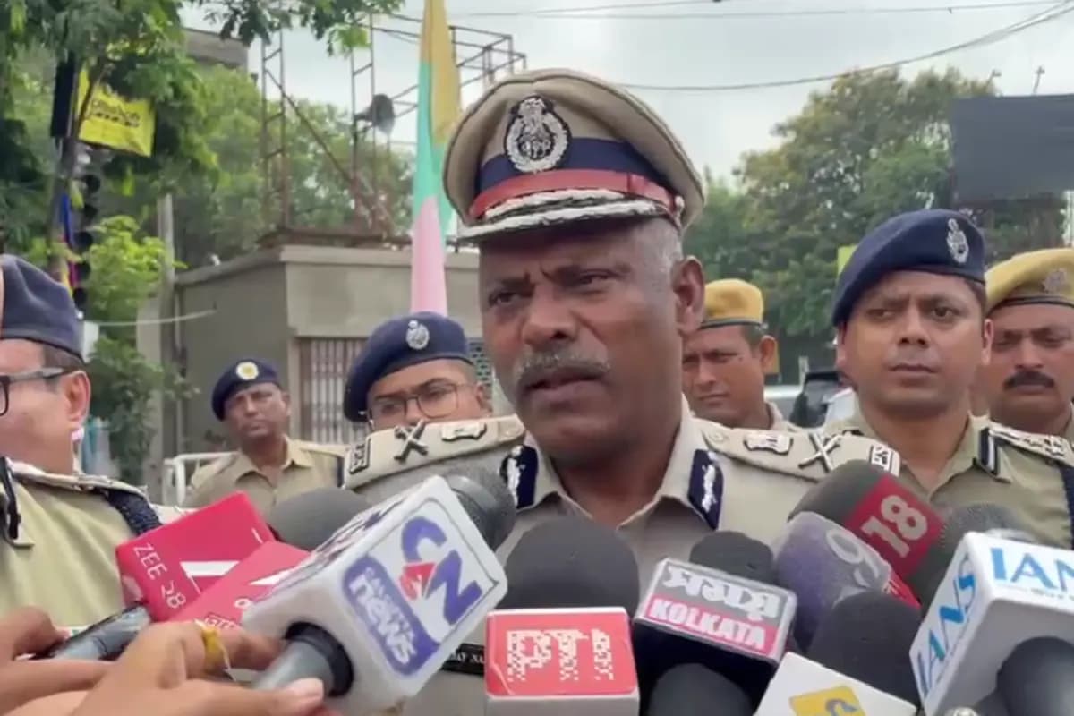 भीषण गर्मी में पुलिसकर्मियों के लिए कोलकाता पुलिस की बड़ी पहल, शुरू हुआ समर किट वितरण कार्यक्रम