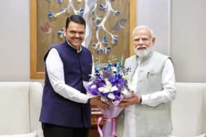PM मोदी से मिले महाराष्ट्र के CM देवेंद्र फडणवीस