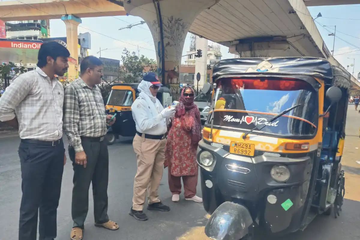 नागपुर के बस स्टैंडों के आसपास अवैध यात्री वाहनों पर कार्रवाई, 51 वाहनों के खिलाफ अभियान