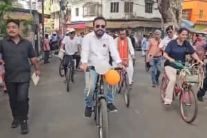 World Bicycle Day Behala cycle rally: बेहाला में विश्व साइकिल दिवस पर निकली रैली, पर्यावरण और स्वास्थ्य के प्रति लोगों को किया गया जागरूक