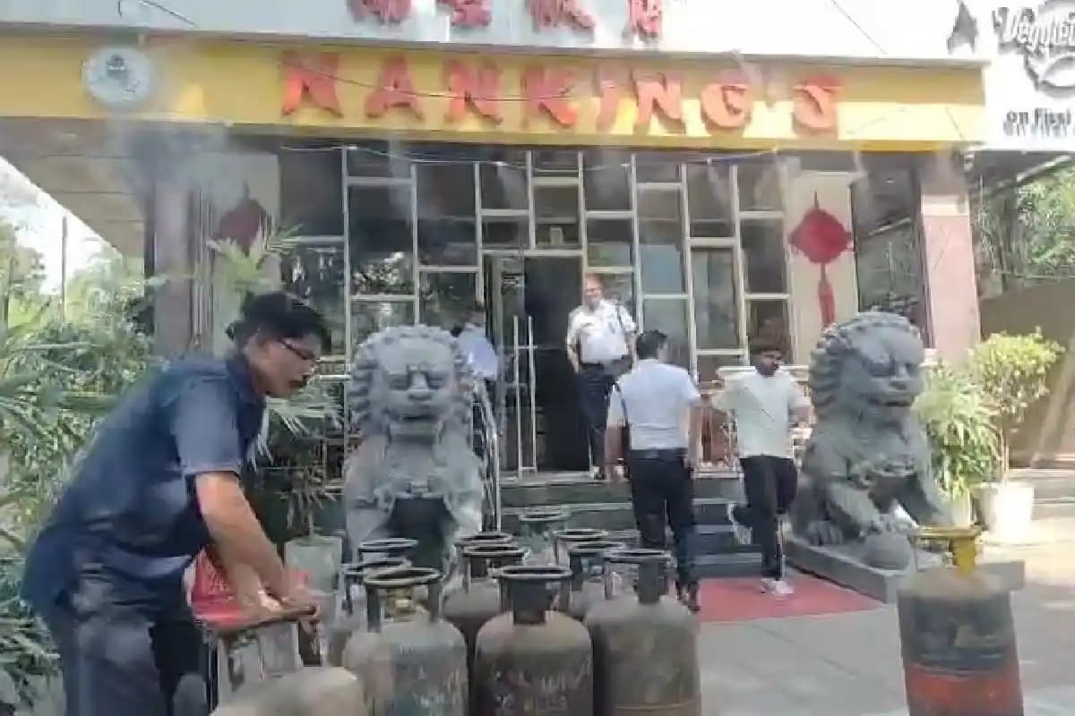 Nagpur News: कई नोटिस के बाद भी नियमों का पालन नहीं, प्रशासन ने भवन सील किया