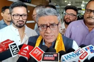 Swapan Dasgupta Bagdogra visit before state budget: राज्य बजट पेश होने से पहले उत्तर बंगाल पहुंचे वित्त मंत्री, बागडोगरा में हुआ आगमन