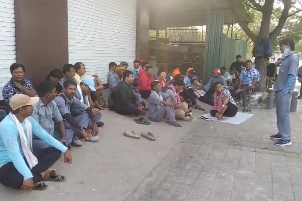 Nagpur News: मनपा के संविदा कर्मचारी वेतन और अवकाश राशि के भुगतान की मांग को लेकर कामबंद आंदोलन पर