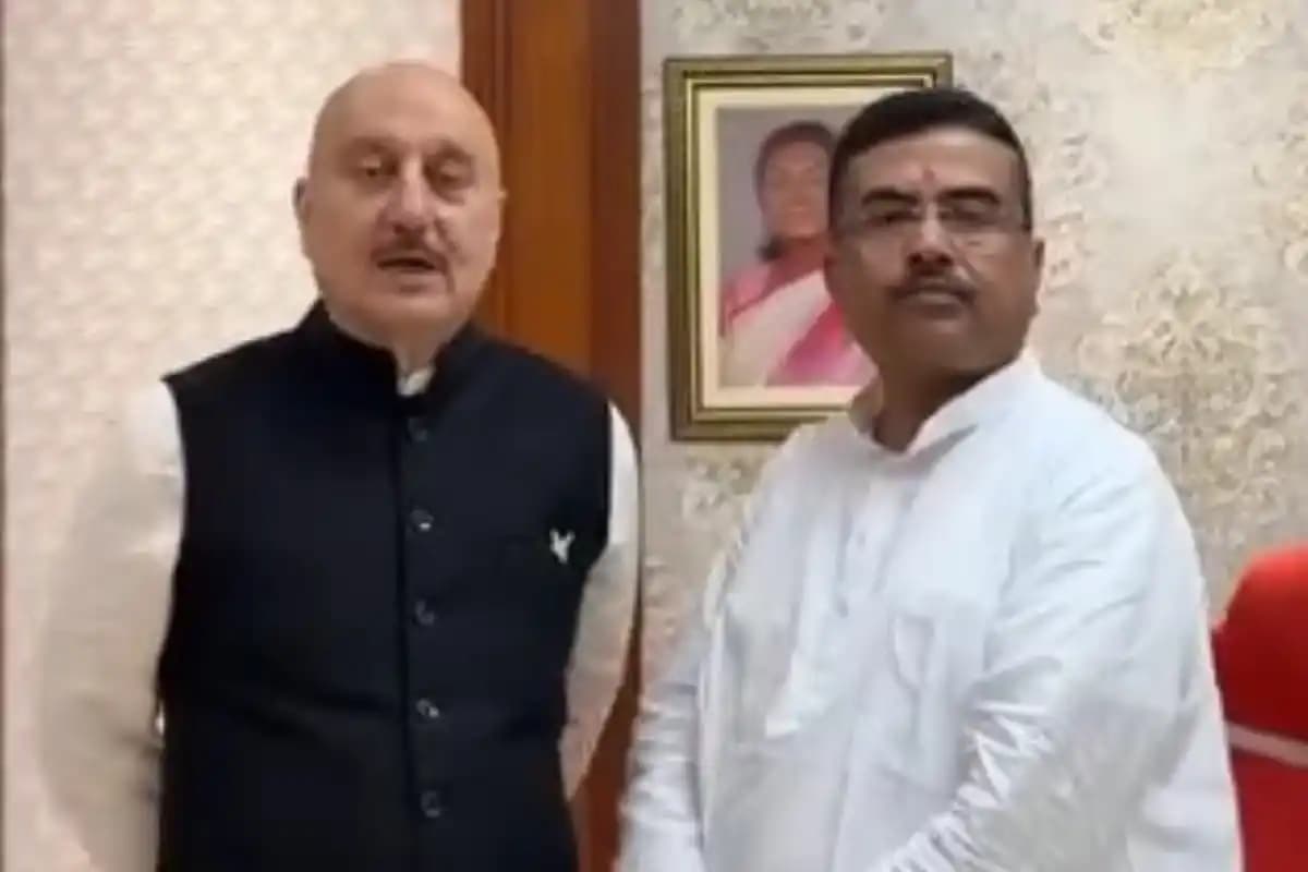 Kolkata News: नवान्न में मुख्यमंत्री शुभेंदु अधिकारी से अभिनेता अनुपम खेर ने की मुलाकात