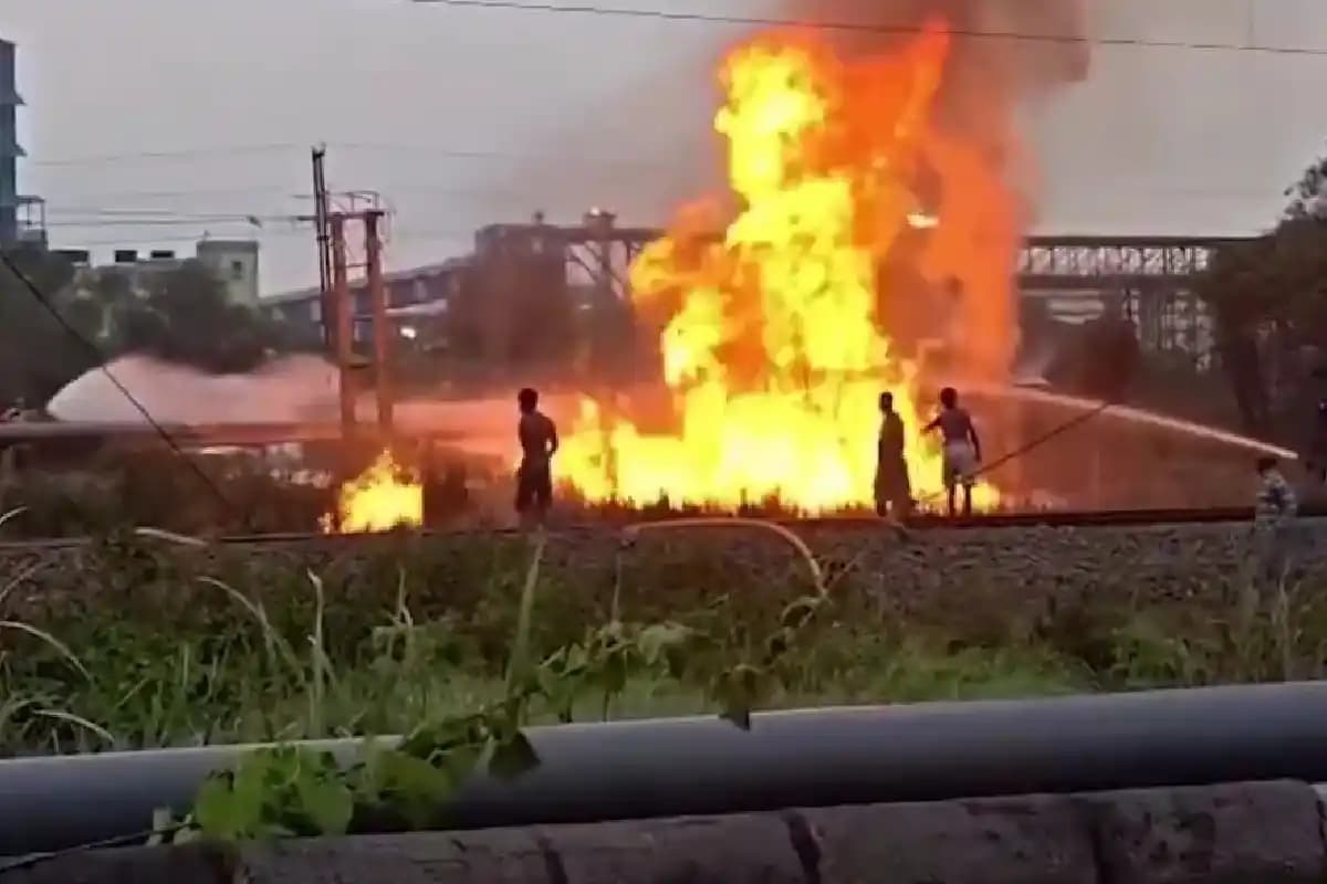 Purba Medinipur News: हल्दिया पेट्रोकेम के पास हुए हादसे पर कंपनी का बयान, जांच पूरी होने तक इंतजार की अपील