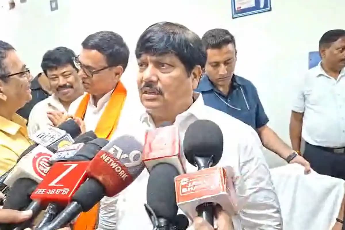 West Bengal News: नवंबर में भाटपाड़ा समेत कई नगर निकायों में होगा चुनाव, जन सेवाओं को तेज करने पर जो