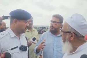 Airport Gate 7 Mosque Protest section 163: एयरपोर्ट 7 नंबर गेट पर मस्जिद को लेकर विरोध से पहले धारा 163 लागू, पुलिस ने बढ़ाई सुरक्षा