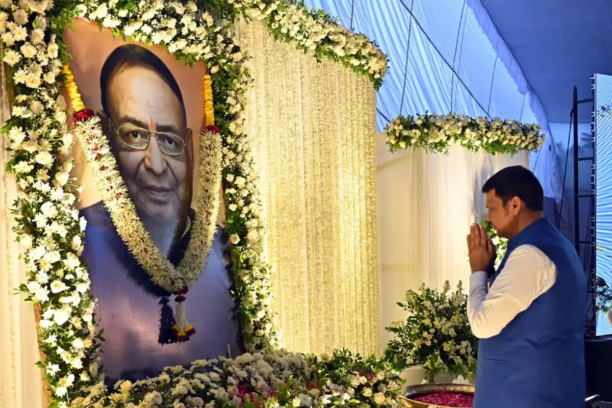 Nagpur News: बाबूराव तिडके को श्रद्धांजलि, मुख्यमंत्री देवेंद्र फडणवीस ने उनके जनसेवा और सरल स्वभाव को याद किया