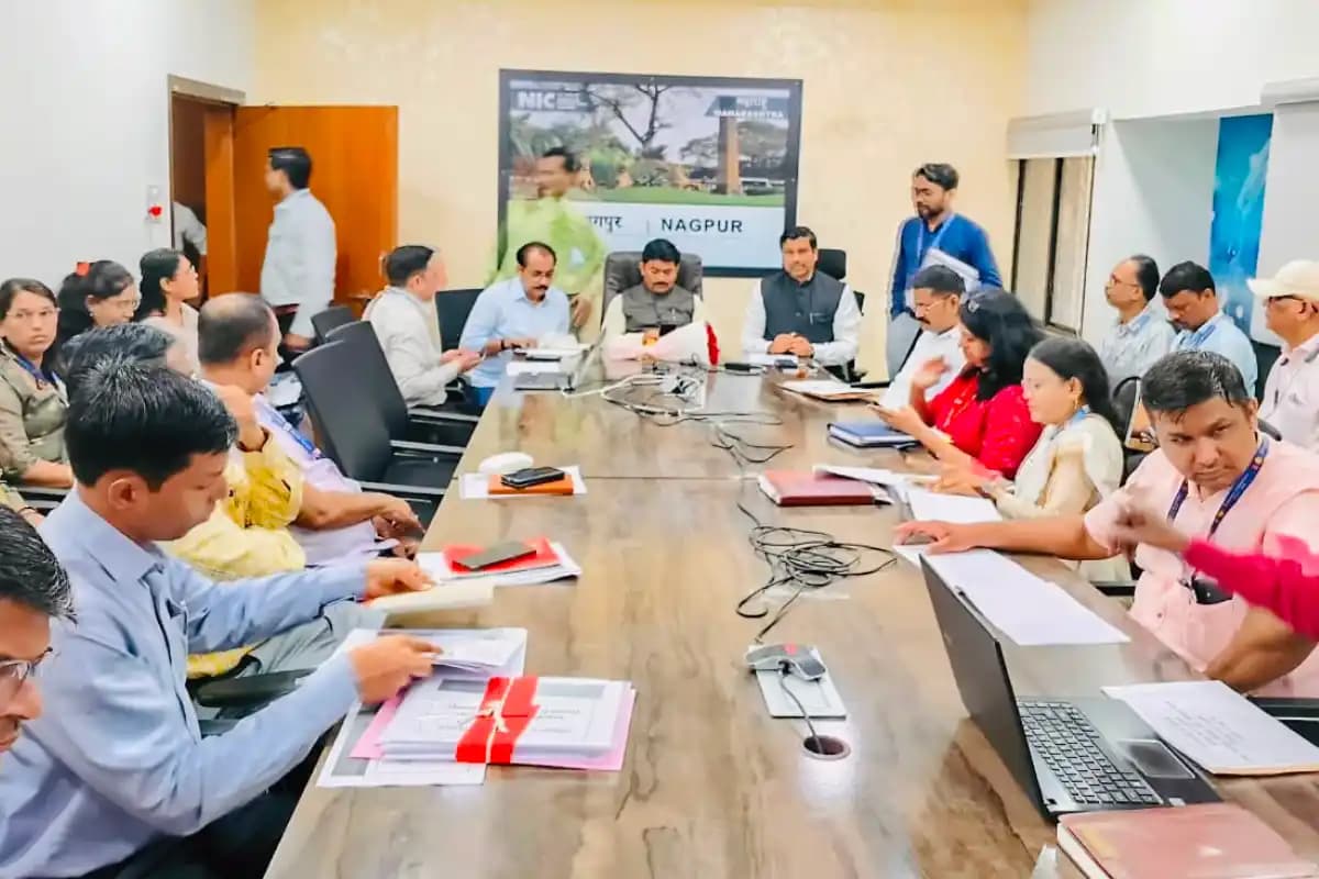 नागपुर में राज्य खाद्य आयोग ने सार्वजनिक वितरण व्यवस्था और राशन वितरण की समीक्षा की
