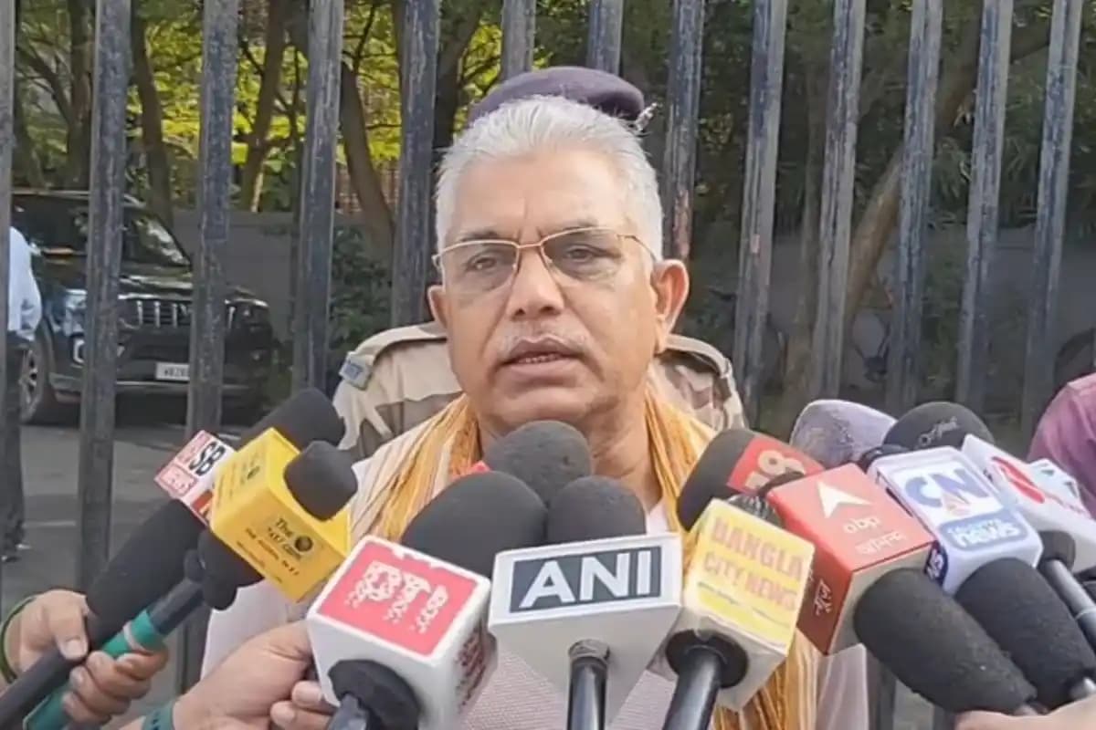 North 24 Parganas News: न्यूटाउन में दिलीप घोष ने एलपीजी की कीमत, जनगणना, सुरक्षा और कई अहम मुद्दों पर अपनी प्रतिक्रिया दी।