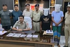 Murshidabad Suti Illegal Arms Seized One Arrested: मुर्शिदाबाद के सुती में दो हथियार और 10 गोलियों के साथ एक व्यक्ति गिरफ्तार