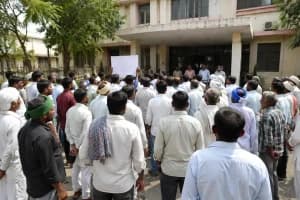Saoner Farmers Land Acquisition Protest: सावनेर के किसानों का जमीन अधिग्रहण के खिलाफ जिलाधिकारी कार्यालय पर मोर्चा, 7 हजार हेक्टेयर कृषि भूमि को लेकर विरोध