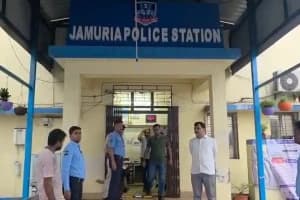 Prempal Singh Jamuria Illegal Arms Recovered: प्रेमपाल से पूछताछ के बाद जामुड़िया में अवैध हथियारों का बड़ा जखीरा बरामद, पिस्तौल-रिवॉल्वर और कारतूस मिले