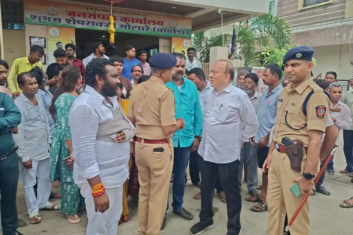 नागपुर में कांग्रेस नगरसेवक शुभम मोटघरे के घर पहुंचे कई दलों के जनप्रतिनिधि, स्थानीय मुद्दों पर हुई चर्चा