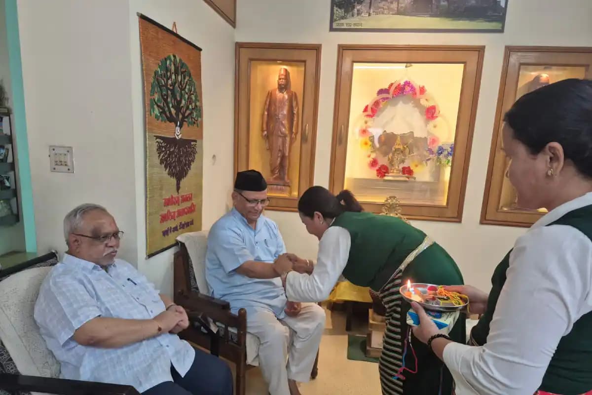 नागपुर के संघ कार्यालय में मनाया गया रक्षाबंधन उत्सव, रक्षासूत्र बांधकर दिया भाईचारे का संदेश