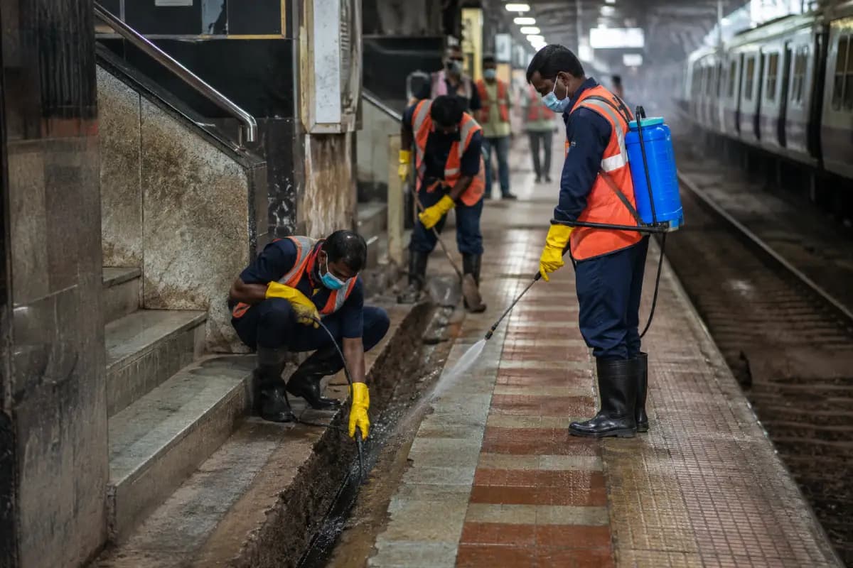 कोलकाता में डेंगी रोकने के लिए नगर निगम और मेट्रो का विशेष अभियान, नियम तोड़ने पर होगी कार्रवाई
