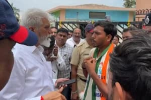 Khaparkheda Education Minister NSUI Paper Leak Protest: खापरखेड़ा में शिक्षा मंत्री से एनएसयूआई ने मांगा जवाब, सरकारी स्कूलों और परीक्षा में पेपर लीक पर उठाए सवाल
