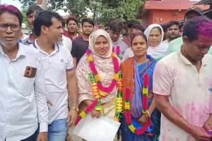 Malda Congress Panchayat Pradhan Election Dispute: मालदा में प्रधान चुनाव को लेकर कांग्रेस में खुला विवाद, मोस्ताक आलम पर गंभीर आरोप
