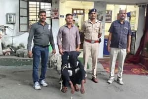 Nagpur fish vendor knife extortion arrest: नागपुर में मछली विक्रेता से 5 हजार रुपए मांगने वाला युवक गिरफ्तार