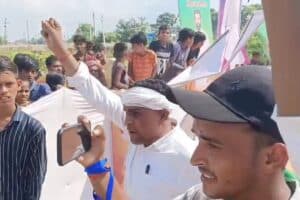 Vaishali Bihar Chunav News: Siddharth Patel protests at Nitish Kumar's program