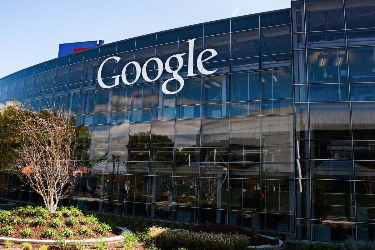 Google का 27वां जन्मदिन: Google ने रंग-बिरंगे डूडल के साथ मनाया 27वां जन्मदिन, जानिए यात्रा और जगहें