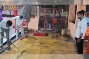 Navratri 2025: Siwan Youth Cleanliness Drive in Temples | Swachhata Seva