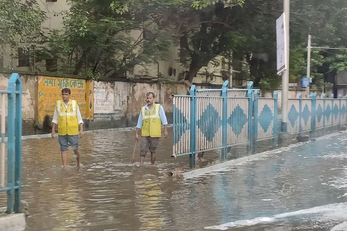 पश्चिम बंगाल मौसम अपडेट: दक्षिण बंगाल में कल तक बारिश और तेज़ हवाओं का दौर, उत्तर बंगाल के 5 दिनों में भारी बारिश की चेतावनी