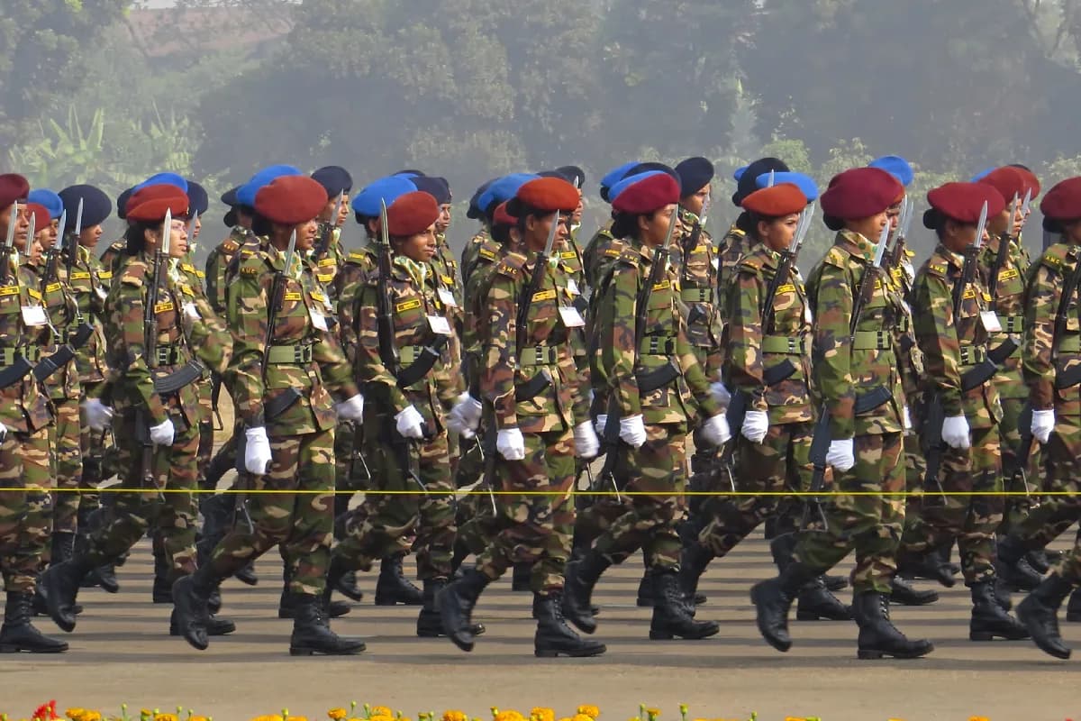 बांग्लादेशी सेना और पाक ISI: भारत विरोधी गतिविधियों में बढ़ती नजदीकी चिंता का कारण