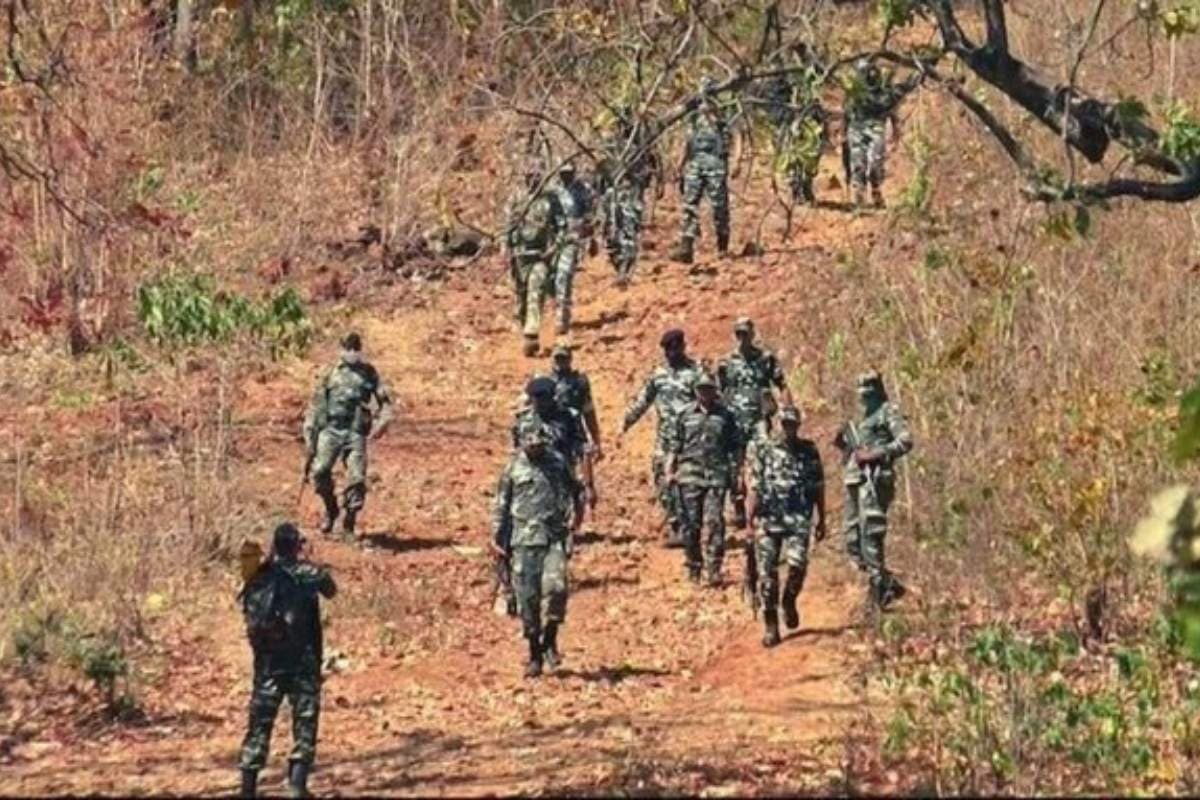 Encounter: नक्सलियों के खिलाफ बड़ी सफलता, छत्तीसगढ़ के सुकमा में 12 नक्सली ढेर