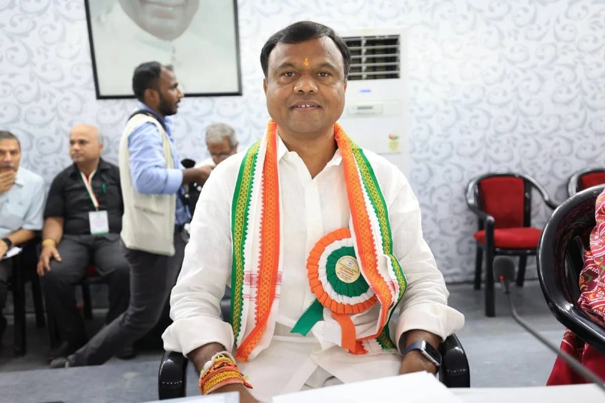 सरकारी भर्ती परीक्षाओं में गड़बड़ी से युवाओं का भरोसा खो चुकी है सरकार: दीपक बैज