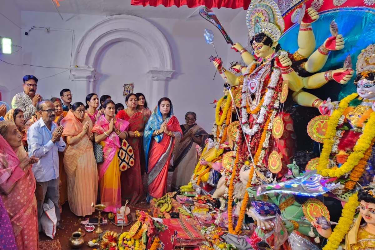 सिवान की पहचान बनी ‘बंगाली पूजा’ : 1934 से हरि सभा दुर्गा पूजा में भक्ति और एकजुटता का संगम