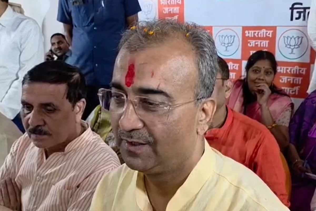 सिवान विधानसभा सीट: एनडीए ने स्वास्थ्य मंत्री मंगल पांडे को दिया उम्मीदवार, कार्यकर्ताओं को मनाने में जुटे मंत्री
