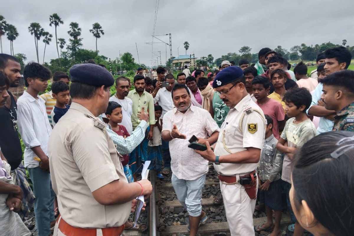 पूर्णिया रेल हादसा: वंदे भारत ट्रेन की चपेट में आने से 4 युवकों की मौत, कई घायल