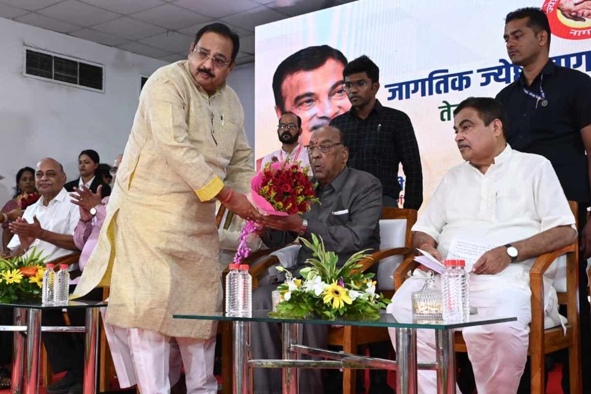 ज्येष्ठ नागरिकों के लिए प्रेरक “ज्येष्ठ नागरिक दिवस संदेश” – नितिन गडकरी ने जीवन में आनंद खोजने का दिया संदेश