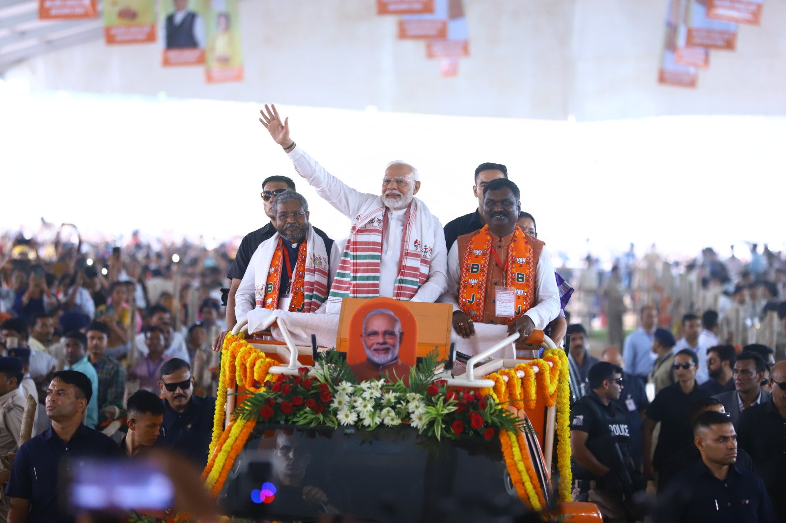 pm modi bjp parivartan yatra samapan samaroh