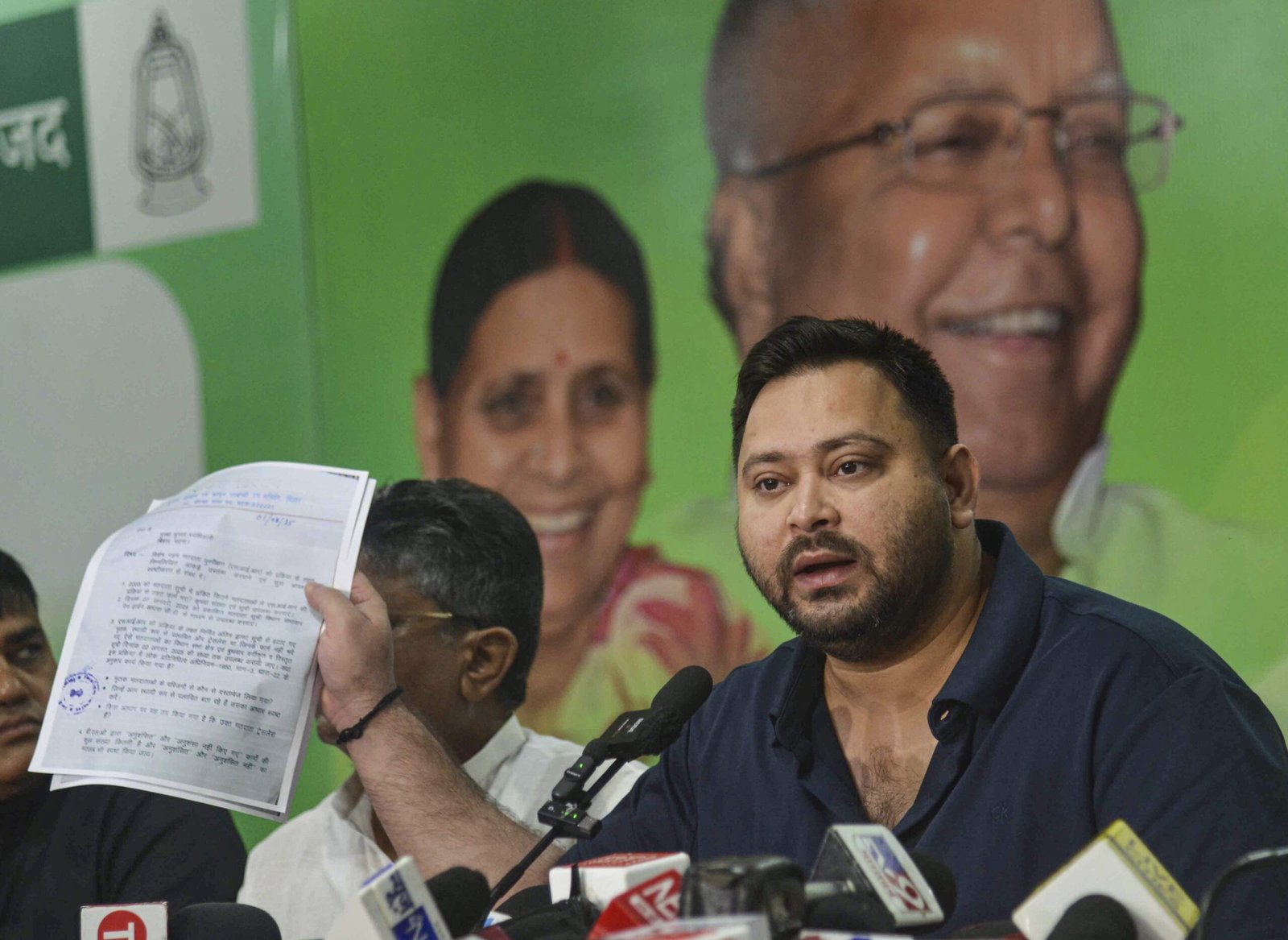 Bihar SIR Draft Roll 2025 tejashwi yadav