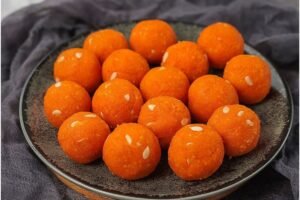 Motichoor Laddoo Recipe: गणेश चतुर्थी पर घर में बनाएं बप्पा का फेवरेट मोतीचूर लड्डू
